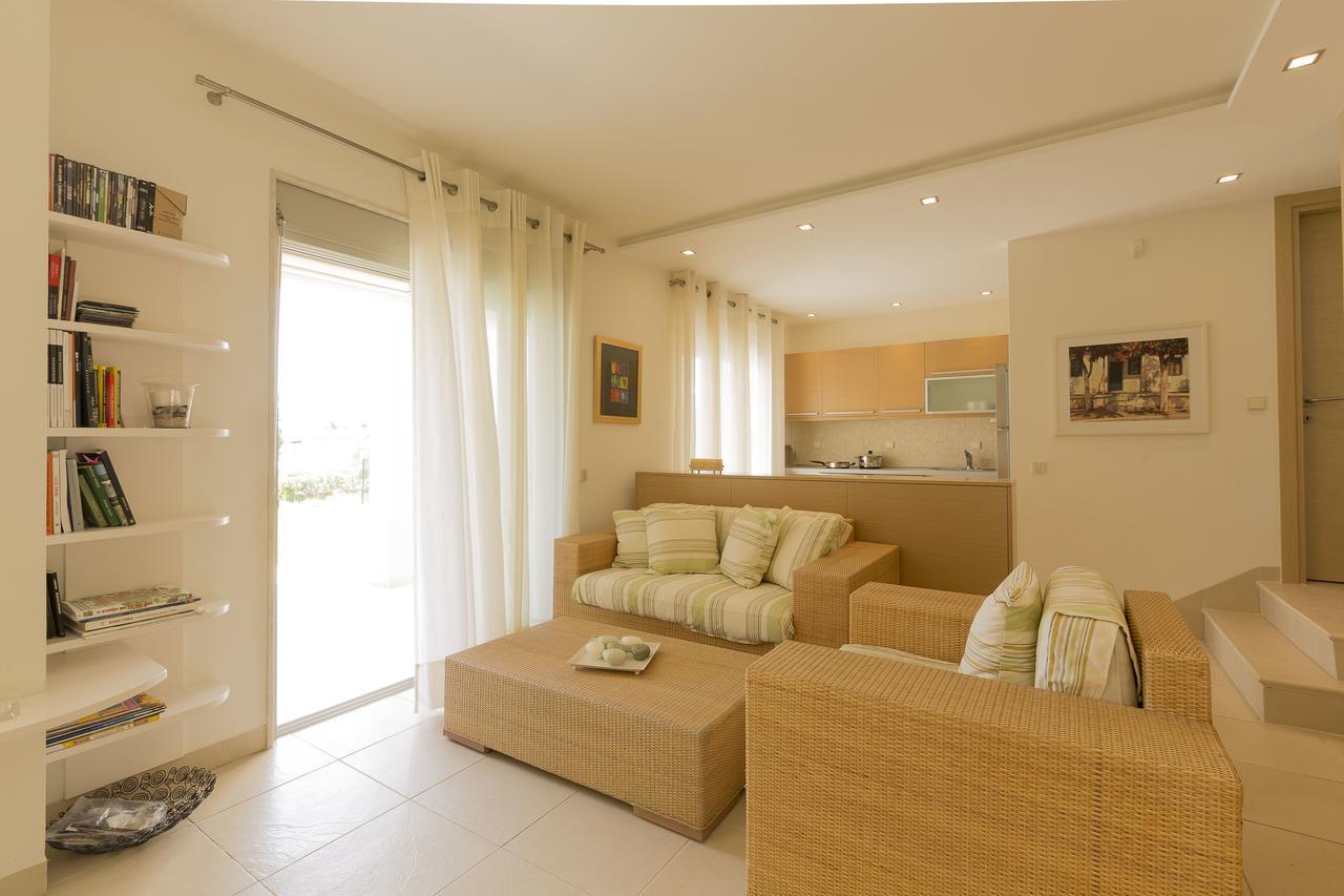Oleander Villa, Pefkochori #Feelslikehome エクステリア 写真